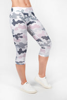Camouflage Design 3/4 Leggings von anmila sportswear – Vorderansicht