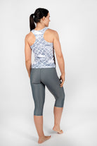 Graue 3/4 Leggings von anmila sportswear – Rückansicht