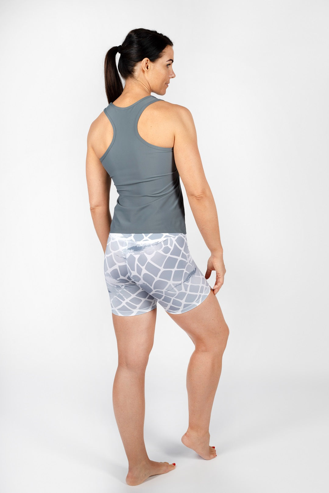 Blurred Design kurze Leggings von anmila sportswear – Rückansicht