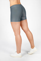 Graue kurze Leggings von anmila sportswear – Rückansicht